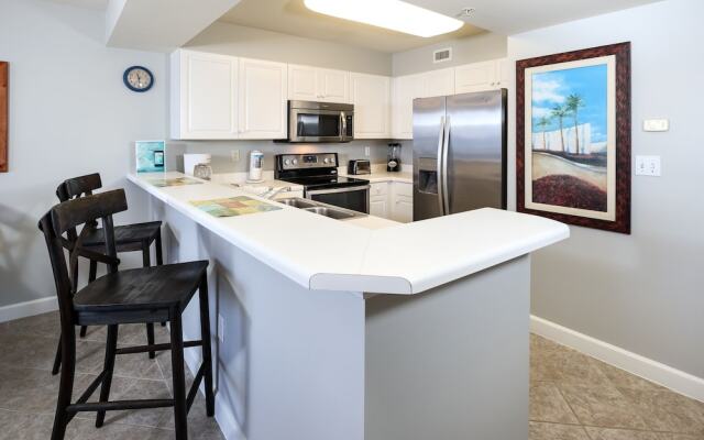 Pelican Isle 215 by RedAwning