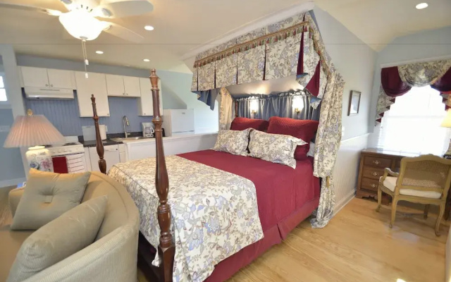 Greenfield Inn Bed and Breakfast LLC