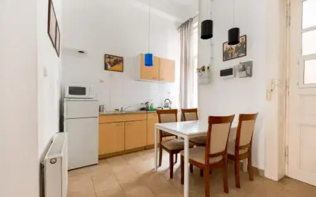 Kazinczy 32/II-Piano Central Apartments