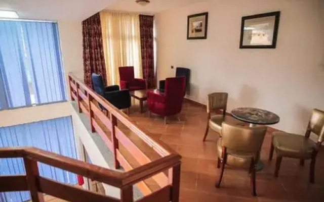 London Hotel