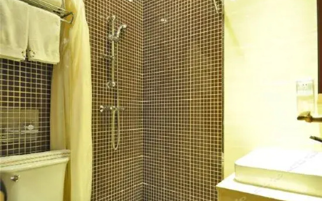 Linyi Hongcui Garden Hotel