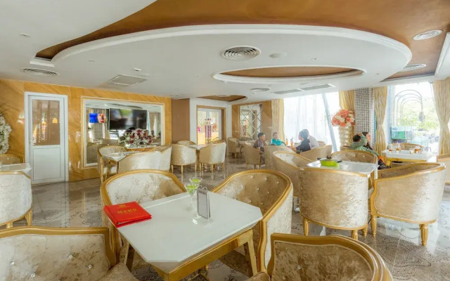 Hoang Trieu Hotel