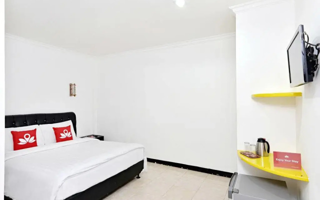 ZEN Rooms Cibogo Megamendung Puncak