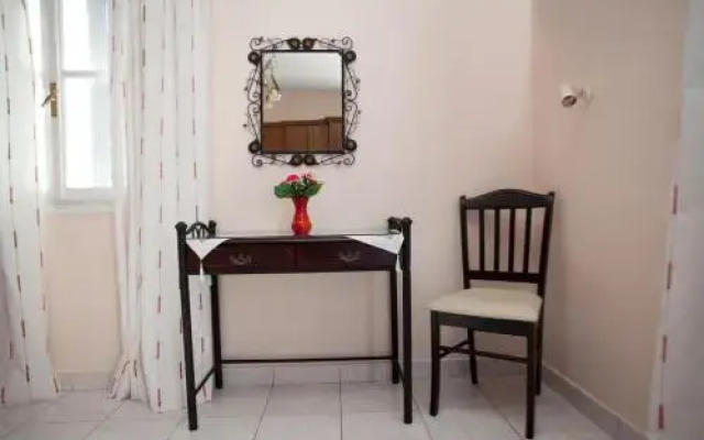 Maria's Studios