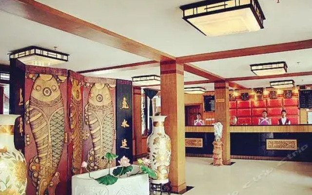 Hexi Hotel