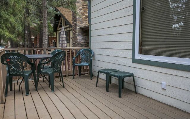 1693 - Moonridge Getaway