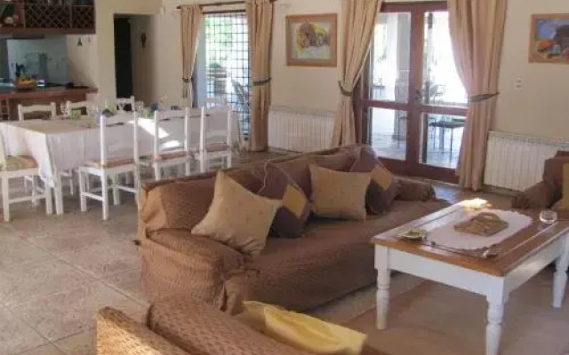 Querencia Lodge Lunlunta