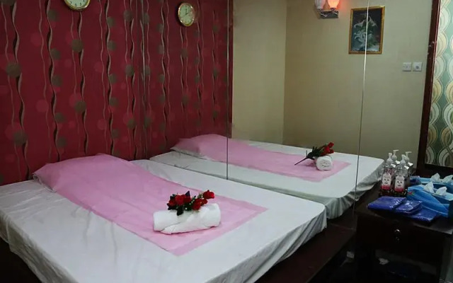 Aureate Hotel Apartment
