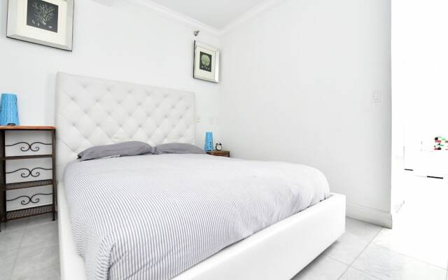 Miami World Rental - Ocean 201 130