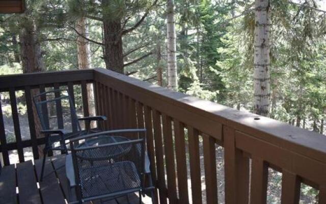 Mammoth View Villas 35