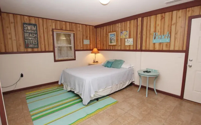 Shoebie's Hangout 4221 - 5 Br Home