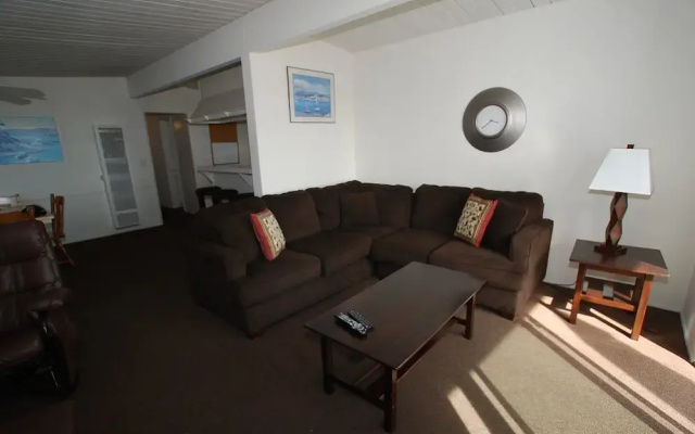 E Ocean Front B (68143)