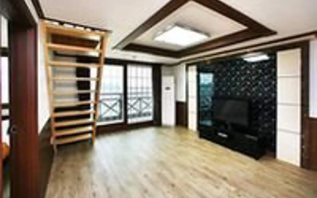 Tongyeong Blue Marine Pension