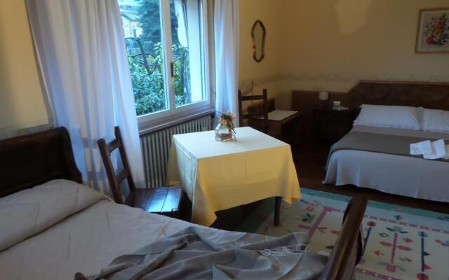 Bed  Breakfast Gli Oleandri