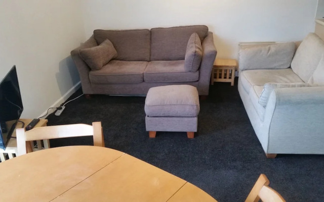 Pacific Quay Apartment