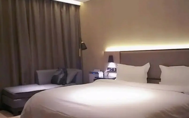 Sushi Light Luxury Hotel