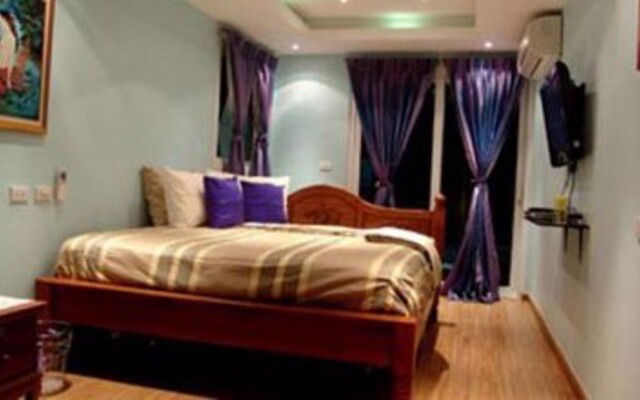 The Bee & B Guest House