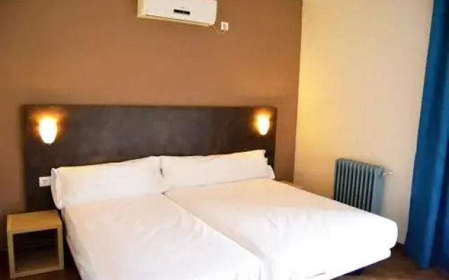 Hostal Restaurante Los Mellizos