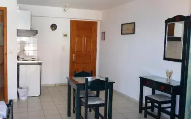 Pension Eleni Studios