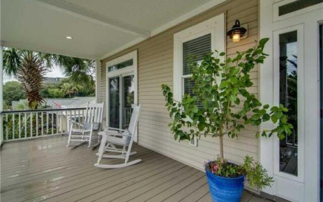 Cameron Boulevard 3901 by RedAwning