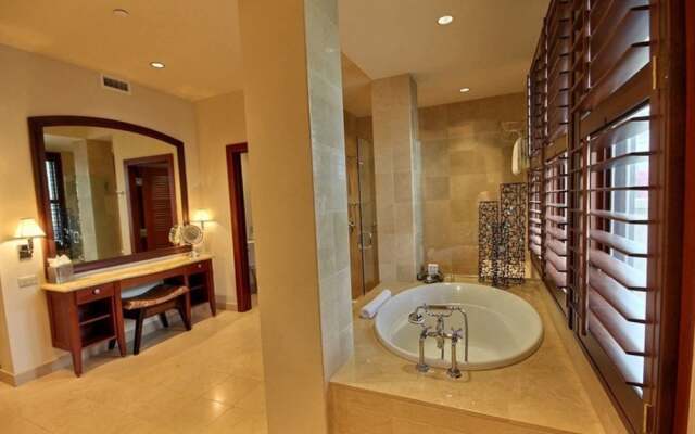 Loas Lani - Three Bedroom Estate