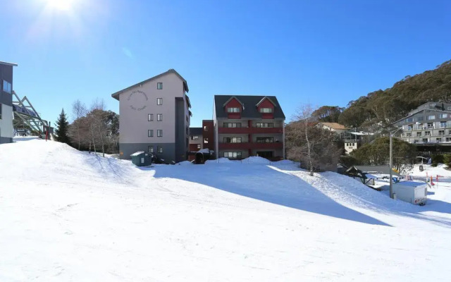 Snow Ski Apartments 28