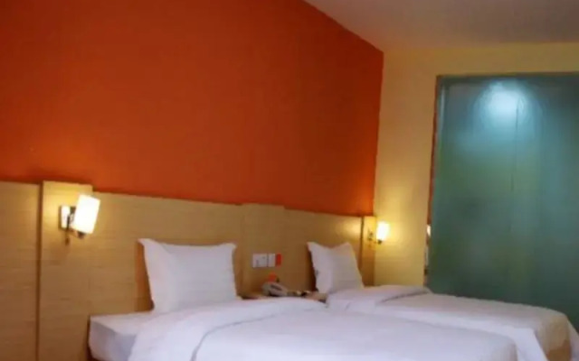 7 Days Inn Jian Ge Ming Zhu Plaza Branch