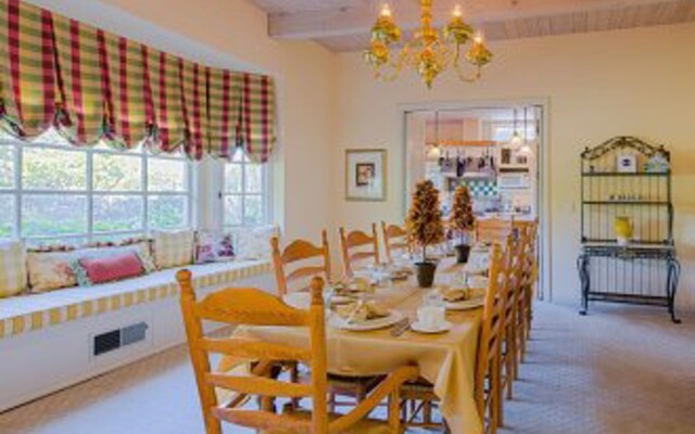 Oleander House Bed & Breakfast