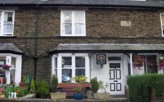 Denecrest Guest House