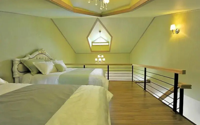 Hillstory Pension