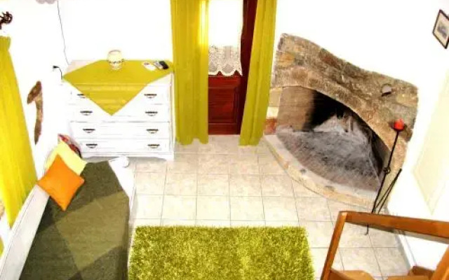 Porfyrousa Traditional Hotel