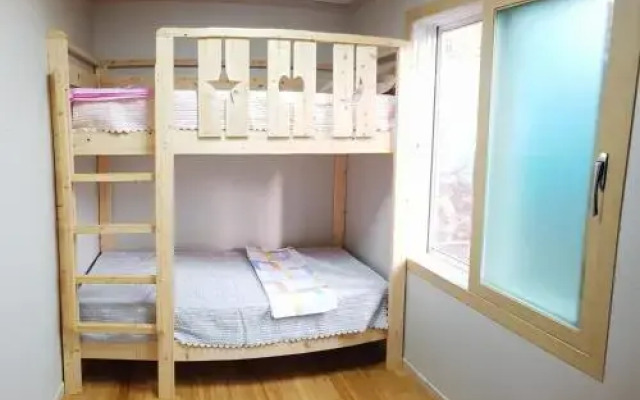 Wimi Sarang House
