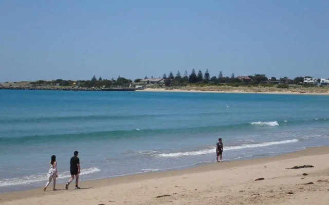 Beach Holiday Cottage