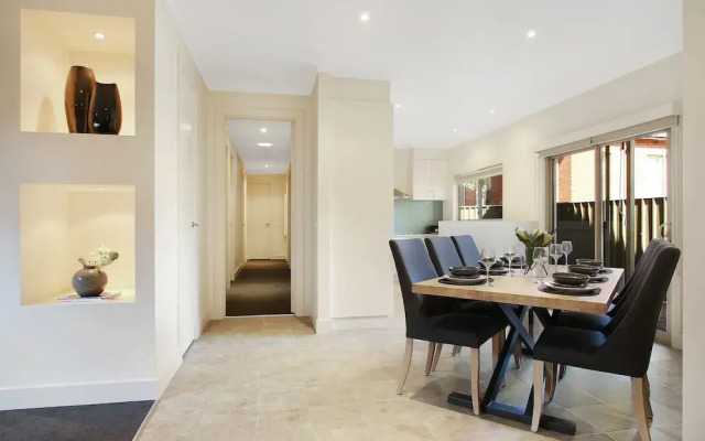 22 Riverside