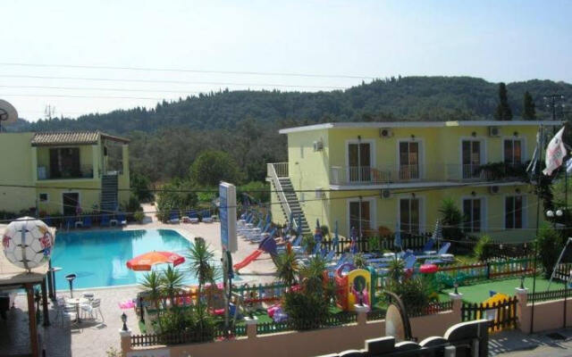 Amadeus Hawai Studios & Apartments