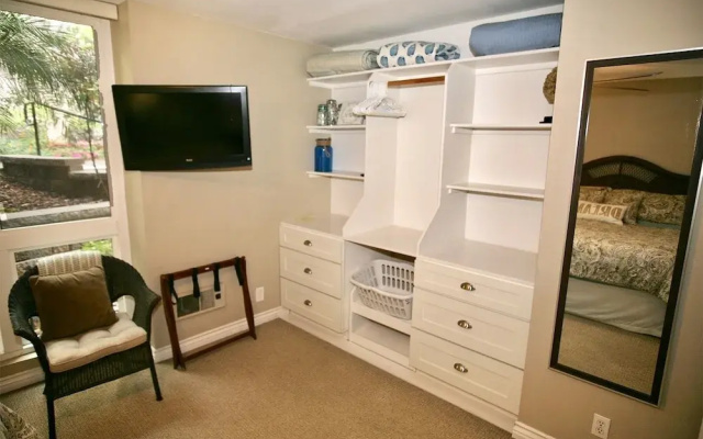California Dreamin - 1 Br Condo