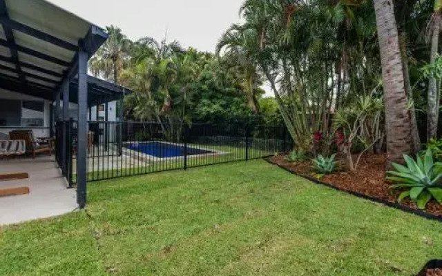 Sunny Coast Shack Pet Friendly Houses