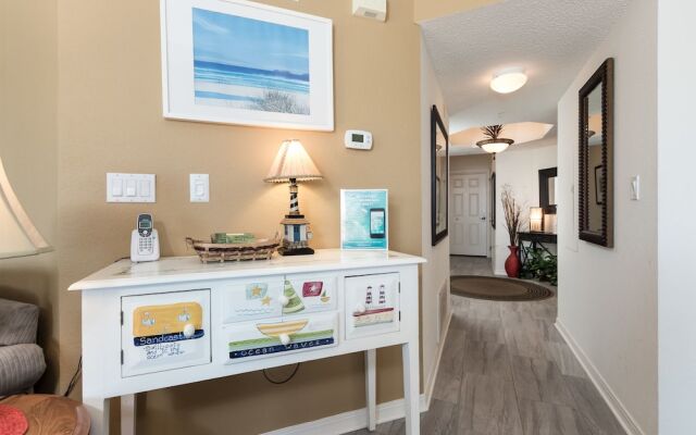 Islander 7004 by RedAwning