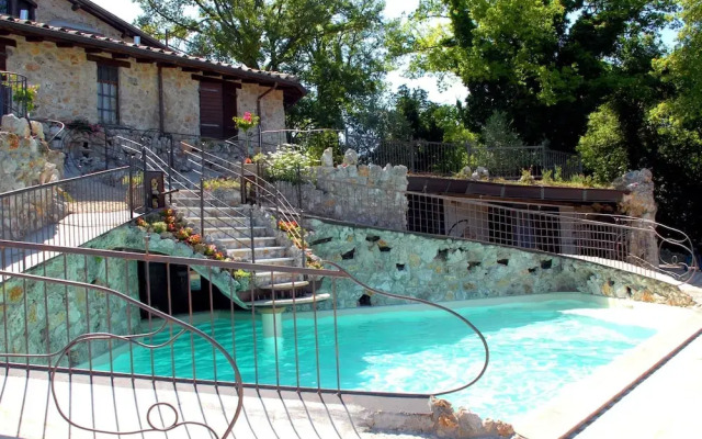Volo Resort