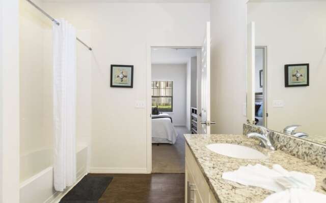 Lucaya Village - 2900 Edenshire 26-103