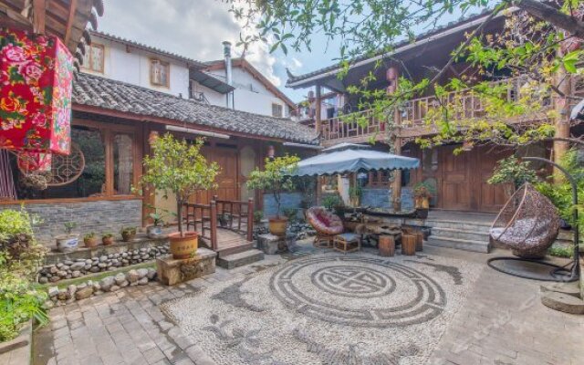 Shylie·Ruwan-Shiguang View of the Ancient City Panoramic Beauty Su (Lijiang Ancient City Branch)