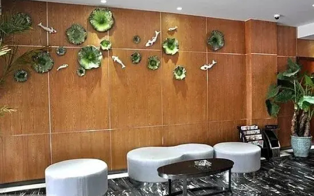 H Exquisite Hotel