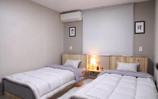 IRUDA Guest House - Hostel