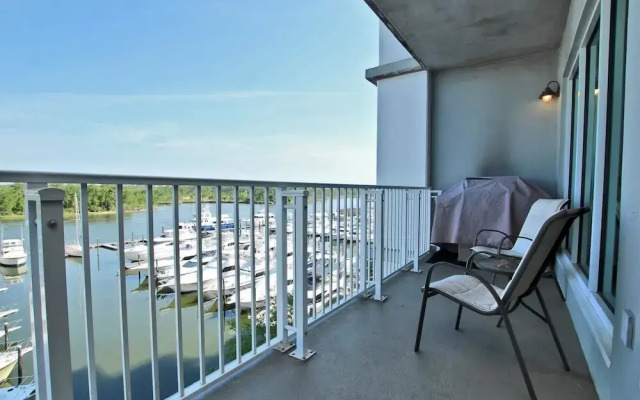 Wharf 405 - 2 Br condo