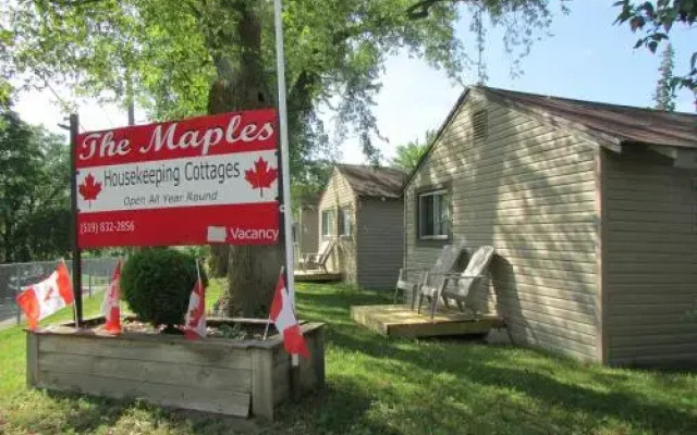 The Maples Cottages in Port Elgin