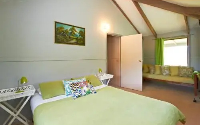 Alpzview Guesthouse