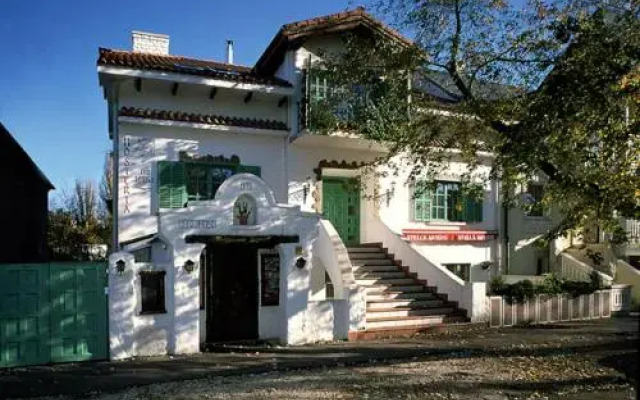 Tia Maria Panzió