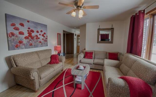 La maison sous les arbres