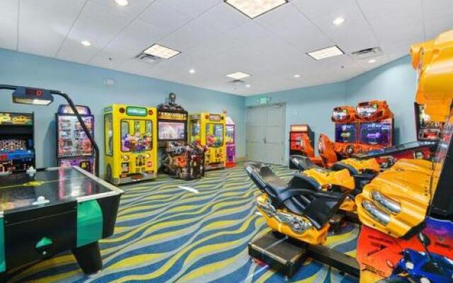 Must SEE Championsgt 9bed w/ Pool/spa/gmrm-1300