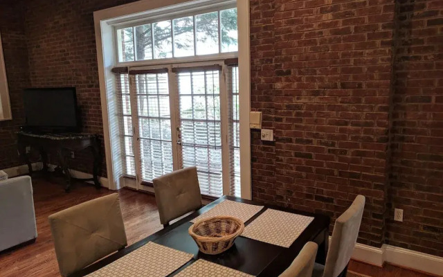 Midtown 886 By Homecomfortstay